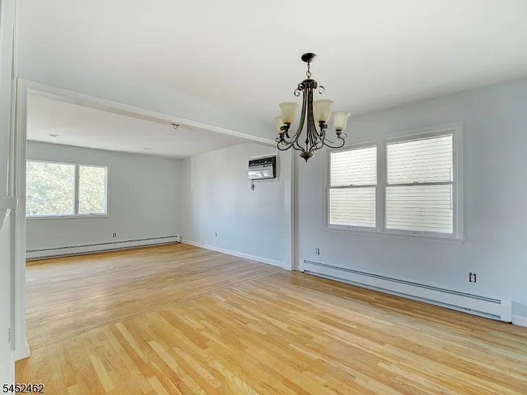 117 Burns Ave — Photo 4