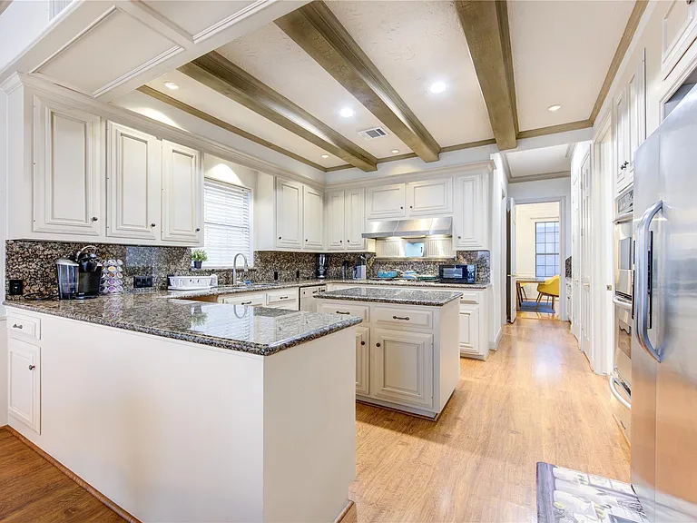2510 Potomac Dr #5 — Photo 14