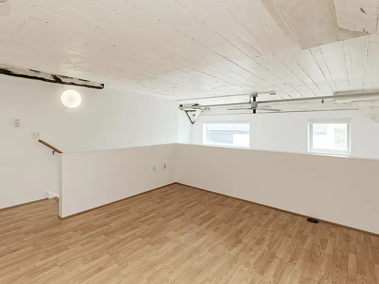 1201 Pine St #306 — Photo 17
