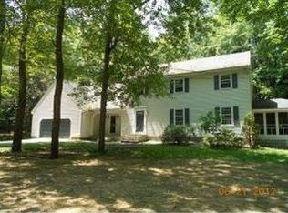 5 Quincy Dr, Bedford, NH 03110