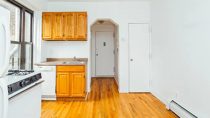 Rented by Nooklyn NYC LLC | media 9