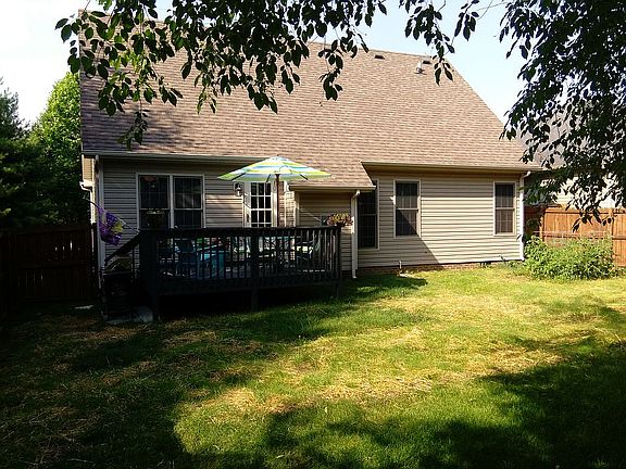 3rd image of 228 Courtney Dr