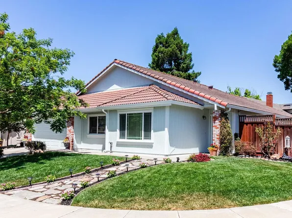 3560 Ballantyne Dr, Pleasanton, CA 94588
