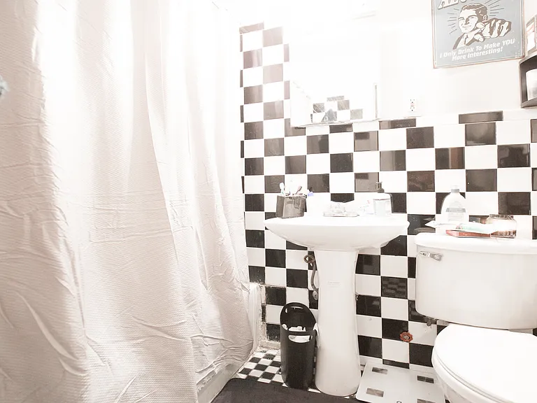55 E 7th St #1 — Photo 7