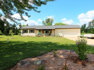 5955 Long Hwy, Eaton Rapids, MI 48827