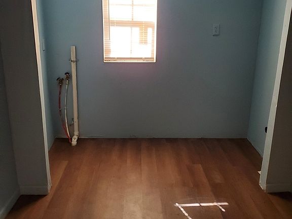5th image of 1012 Pine St