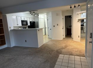 828 S Vance St APT A, Lakewood, CO 80226