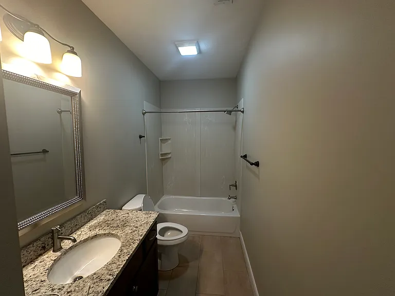 Master + 2 Jack and Jill bedrooms. 3bedroom and 2 baths! Great Layout!