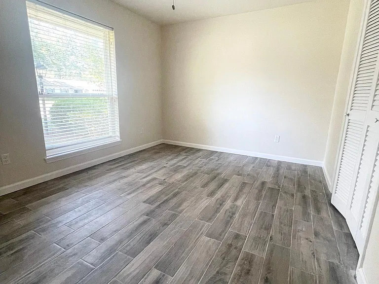 123 Elmview Ln — Photo 1
