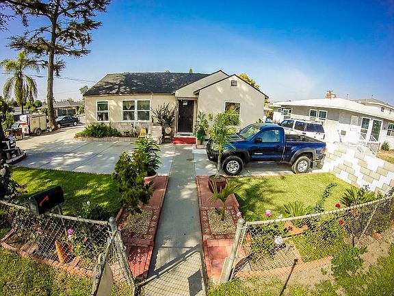 2nd image of 2611 Doreen Ave