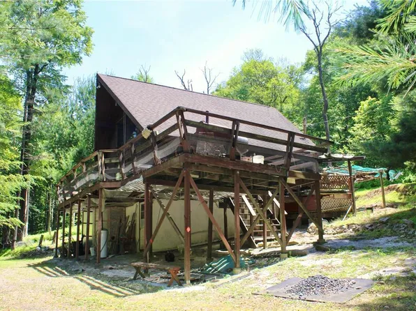 4021 Hemlock Rd, Kunkletown, PA 18058