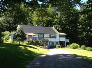 406 River Rd, Putney, VT 05346