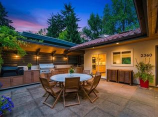 2360 Mackay Ave, North Vancouver, BC V7P2M9