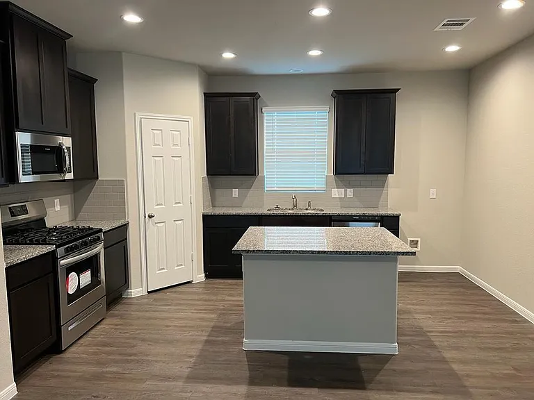 22647 Rosy Heights Trl — Photo 5