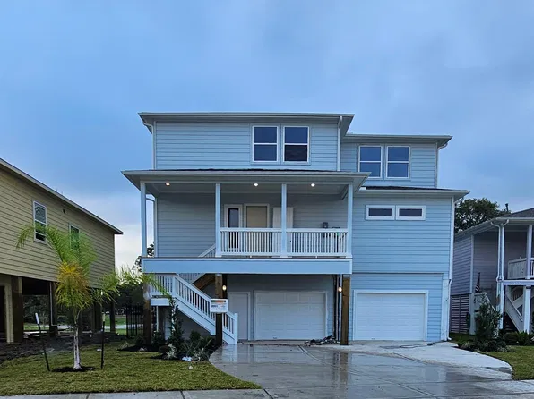 3905 Peacock Isle Dr, Dickinson, TX 77539