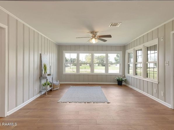 7342 Grand Prairie Hwy #1