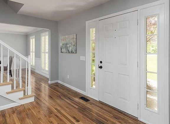 5th image of 18345 Westwood Dr