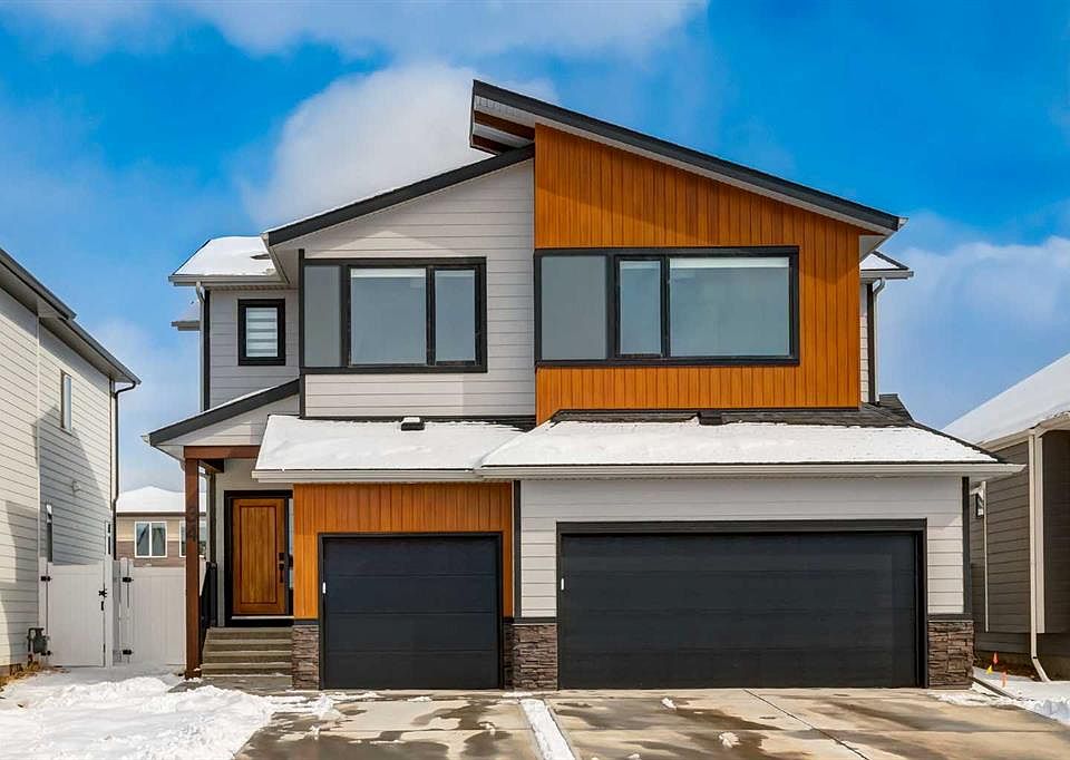 1st image of 34 Rowmont Line NW