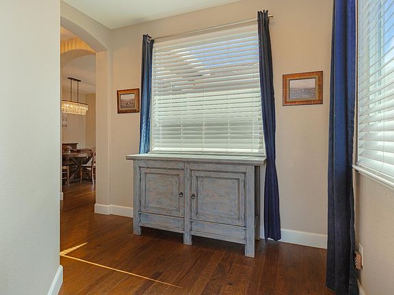 5th image of 2248 Clearbrook Cir