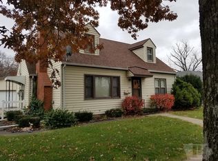 205 N West St, Sigourney, IA 52591