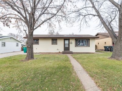 106 11th St NW, Mandan, ND, 58554