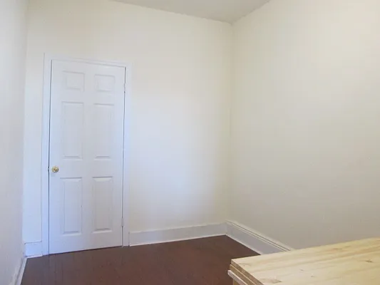 Rented by The Hamilton Group | media 6