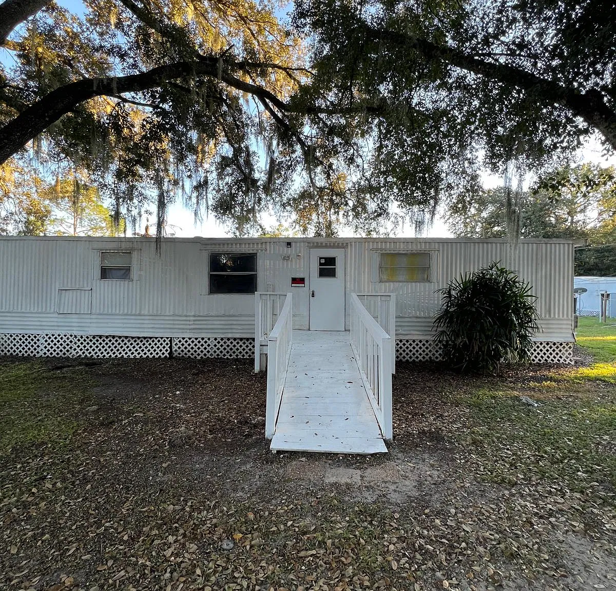 2 bed, 600 sqft, $1,200 — Photo 1
