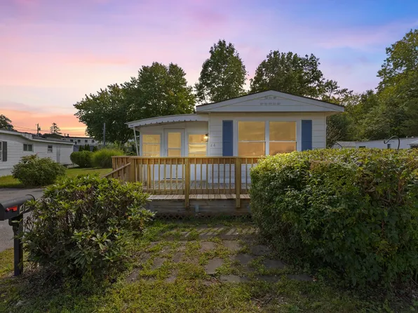 160 Washington St Unit 44, Plainville, MA 02762