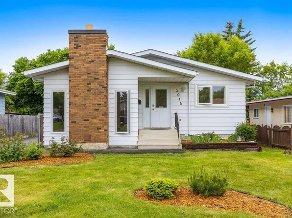 2016 82nd St NW, Edmonton, AB T6K 1Z4
