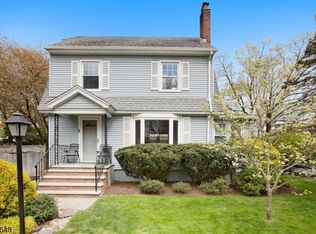 1 Denman Pl, Summit, NJ 07901