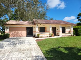 8067 Philatelic Dr, Spring Hill, FL 34606