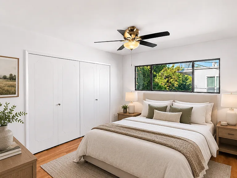 1044 N Curson Ave #8 — Photo 3