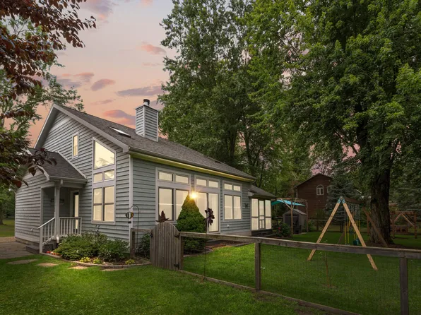 10399 Millard Ave, Union Pier, MI 49129