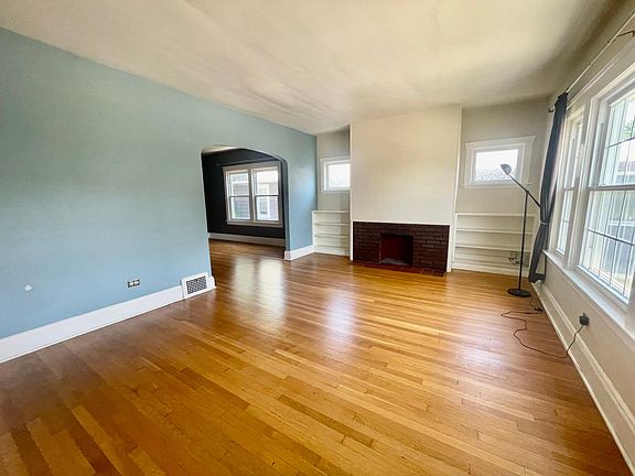 5th image of 17800 Franklin Ave APT 2