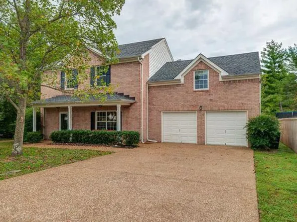 1018 Glastonbury Dr, Franklin, TN 37069