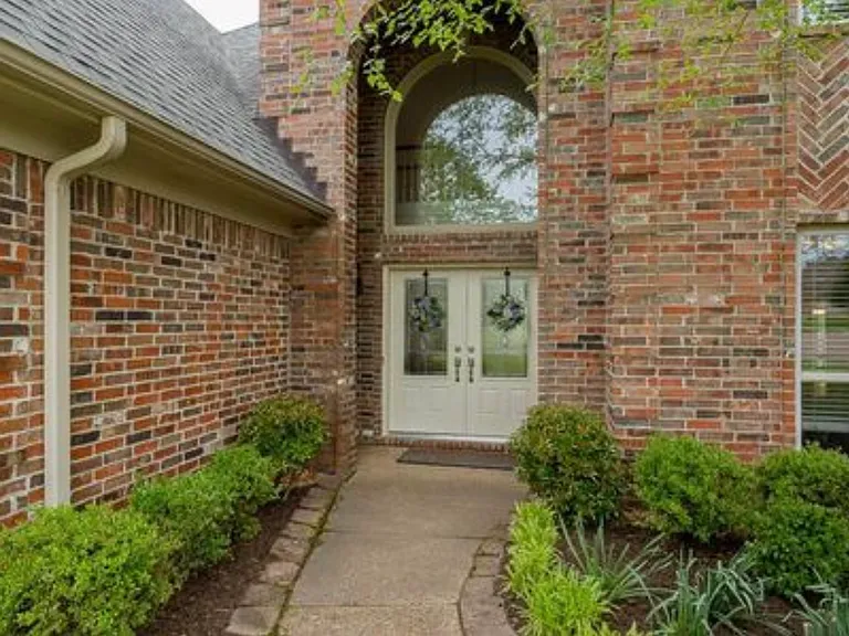 9064 Carriage Creek Rd — Photo 1