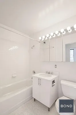 Rented by Bond New York | media 24