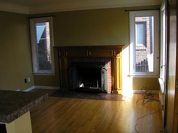 4th image of 1684 21st St