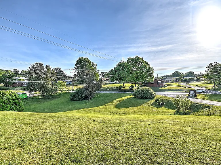 210 Mount Bethel Rd — Photo 33