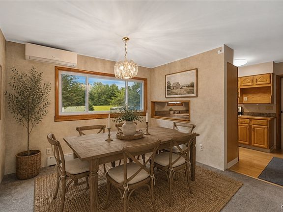 2nd image of 8388 Pools Brook Rd