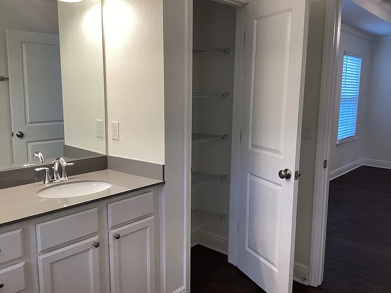 22407 Bellini Cir — Photo 11