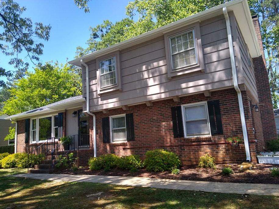1st image of 102 Barclay Downs Dr