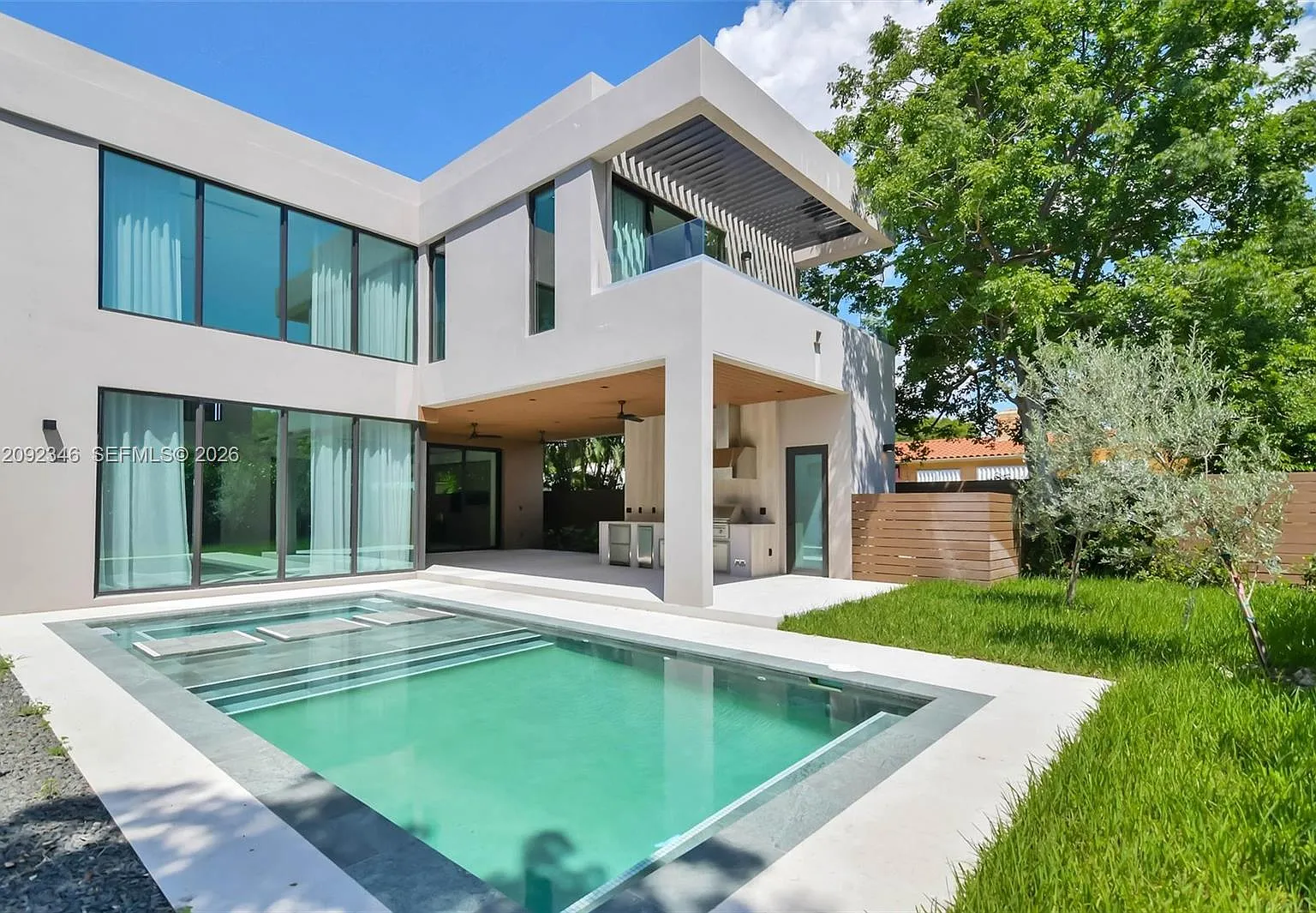 Brickell Estates — Photo 1