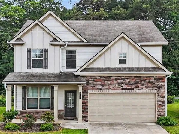 212 McGinnis Cir, Calhoun, GA 30701