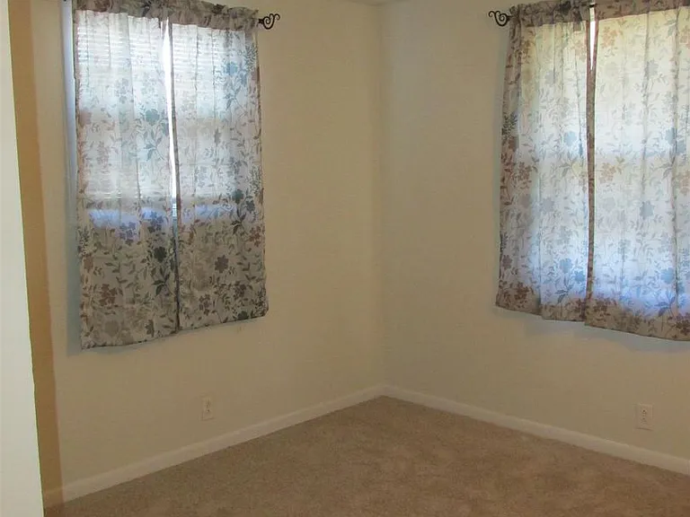 304 Walker St — Photo 16