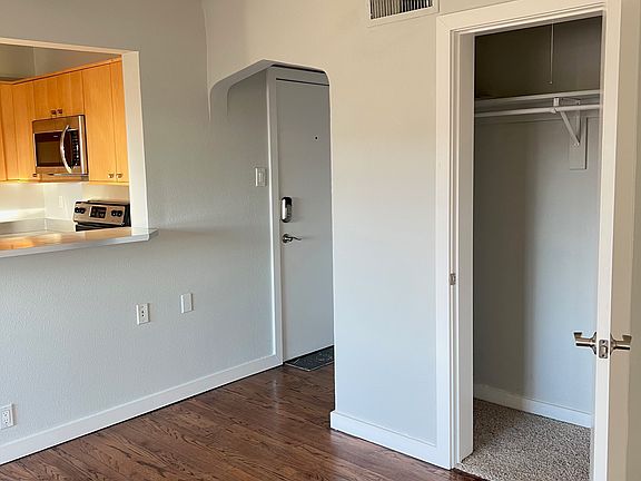 5th image of 636 N Washington St APT 301