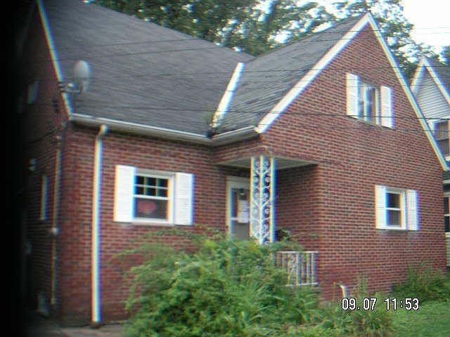 2nd image of 25181 Chatworth Dr