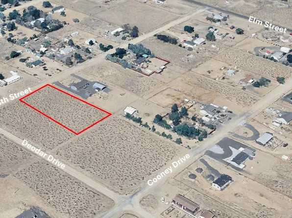 1205 W 8th St, Silver Springs, NV 89429