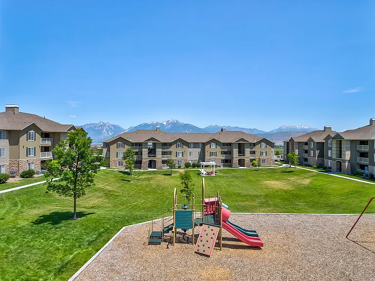 Monarch Meadows — Photo 13