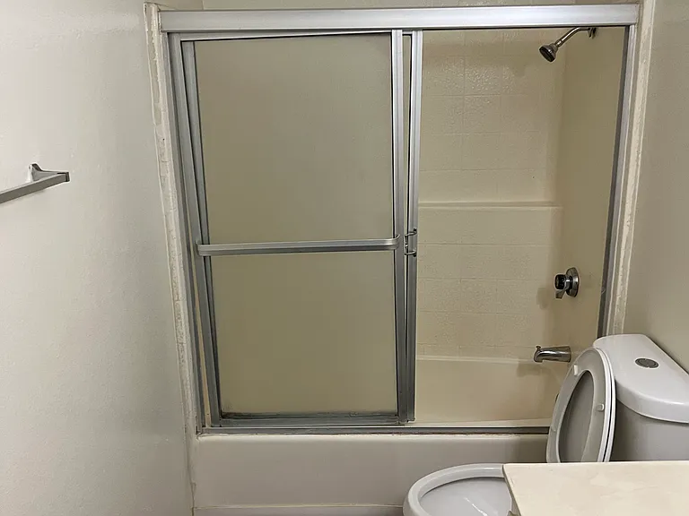 1371 Loma Ave — Photo 20